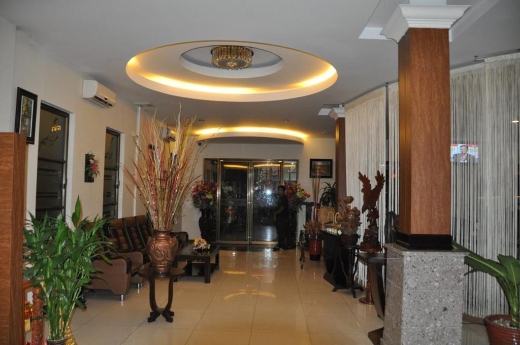 Macau Phnom Penh Hotel Exterior foto