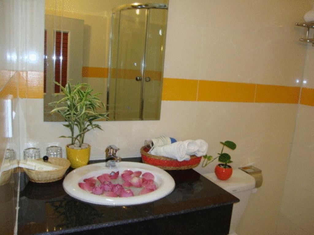 Macau Phnom Penh Hotel Exterior foto