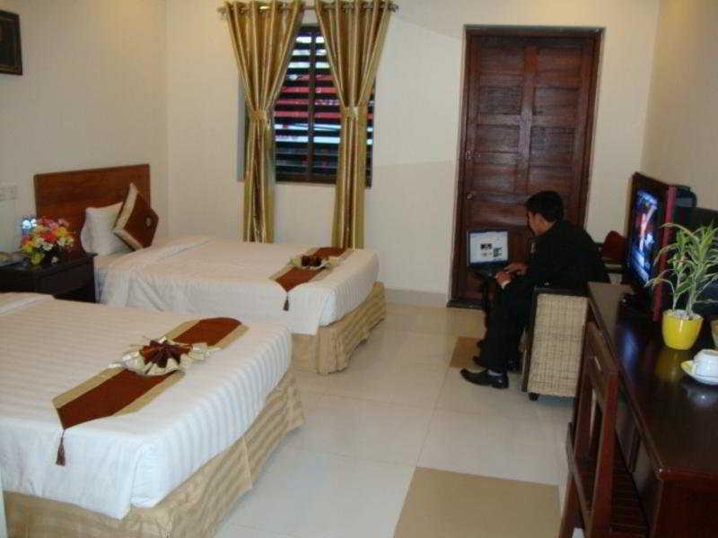 Macau Phnom Penh Hotel Exterior foto