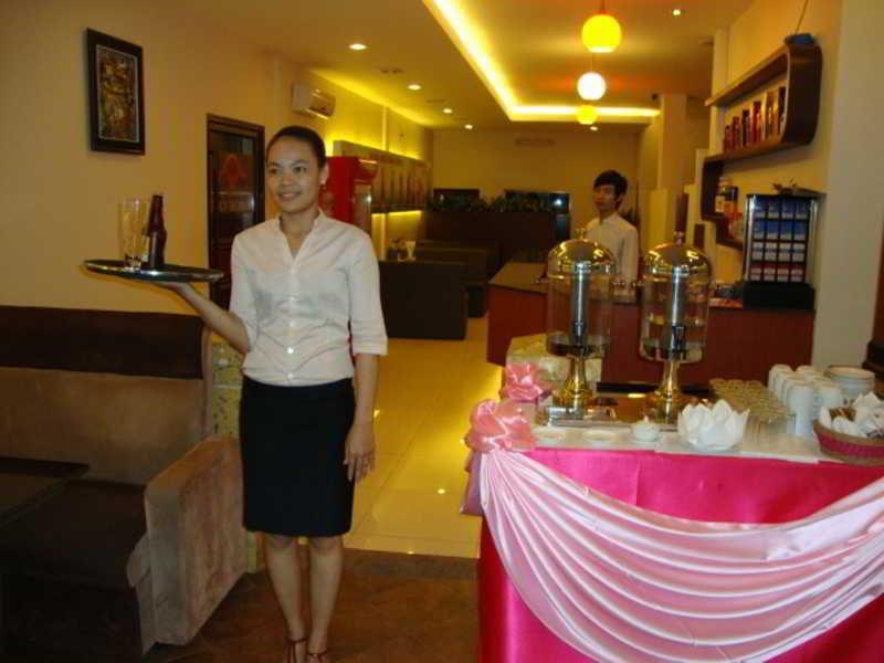 Macau Phnom Penh Hotel Exterior foto